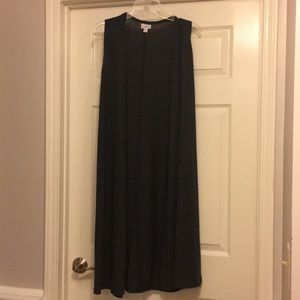 LuLaRoe dark gray Joy - small